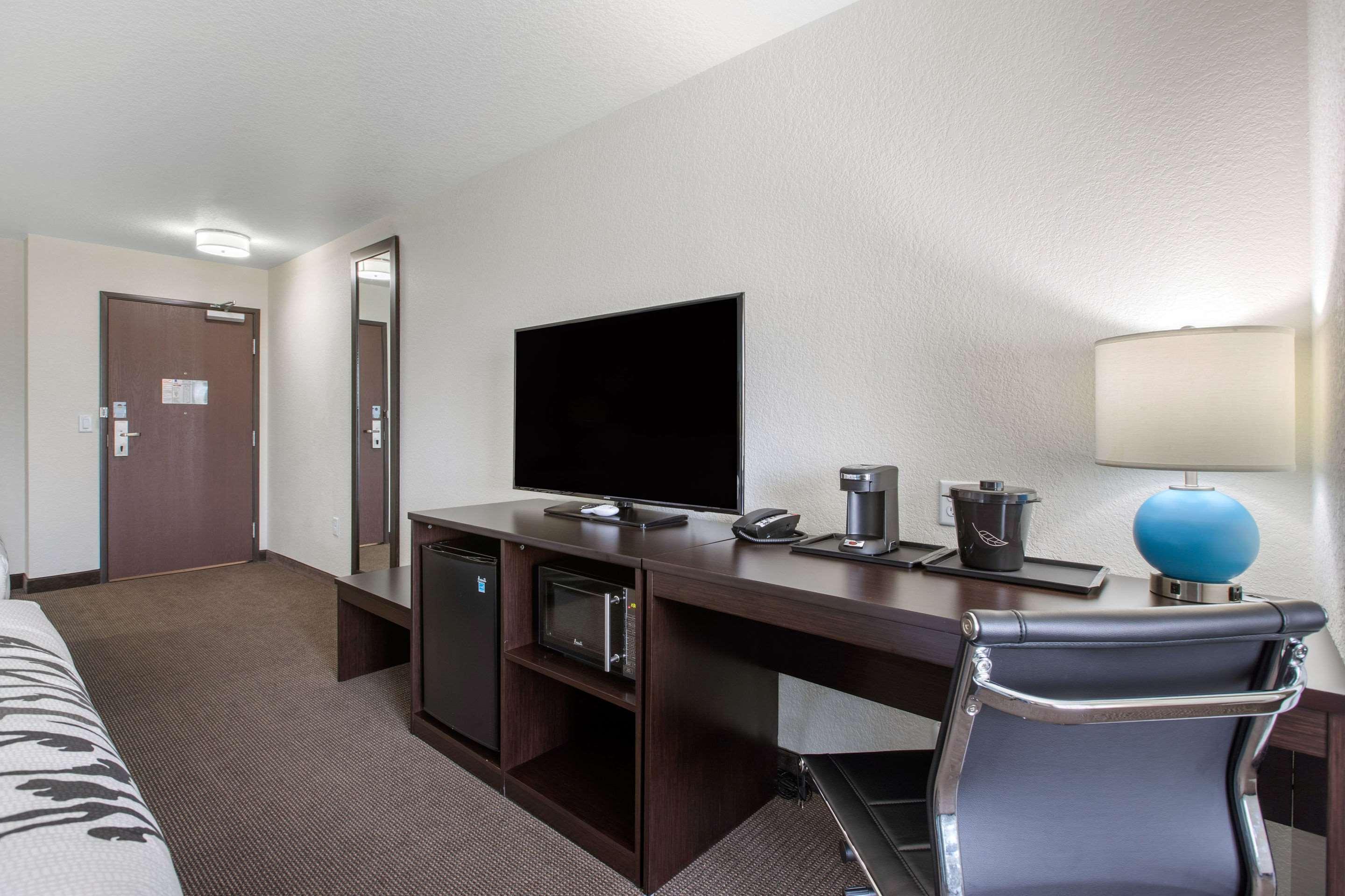 Sleep Inn & Suites Ankeny - Des Moines Екстериор снимка