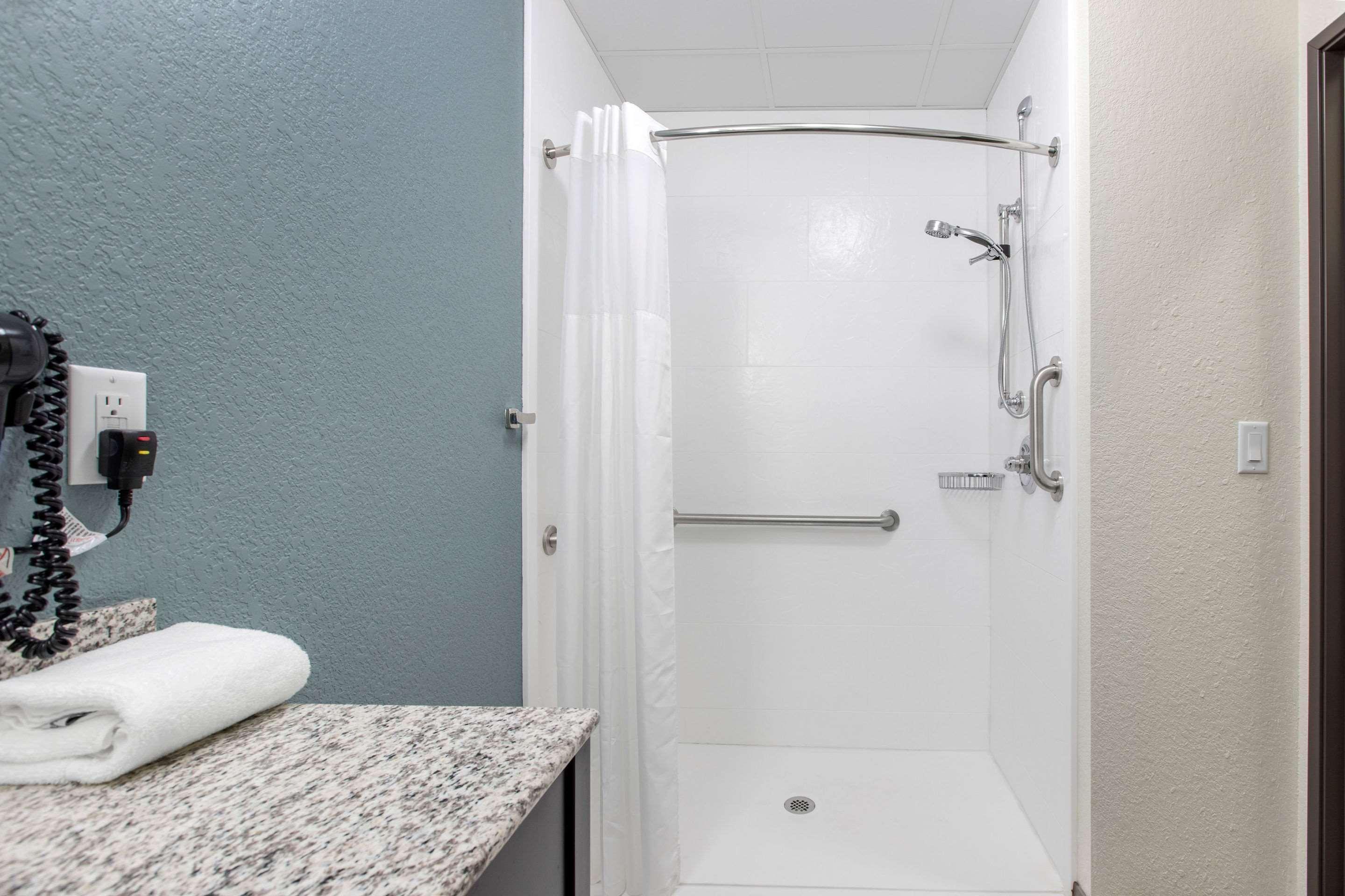 Sleep Inn & Suites Ankeny - Des Moines Екстериор снимка
