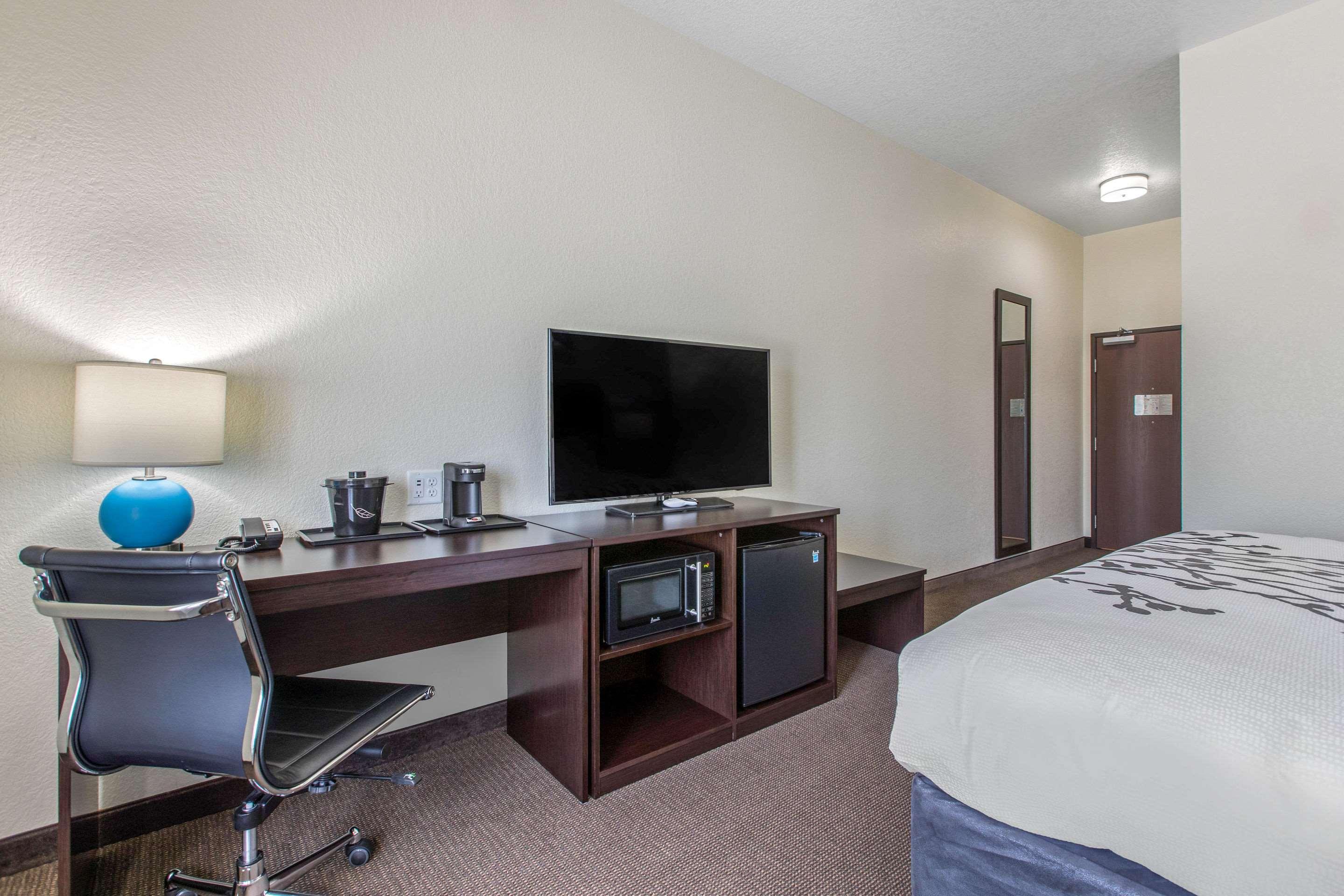 Sleep Inn & Suites Ankeny - Des Moines Екстериор снимка