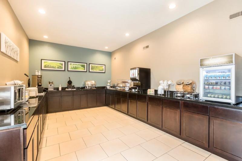 Sleep Inn & Suites Ankeny - Des Moines Екстериор снимка