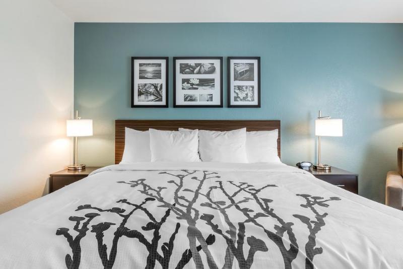 Sleep Inn & Suites Ankeny - Des Moines Екстериор снимка